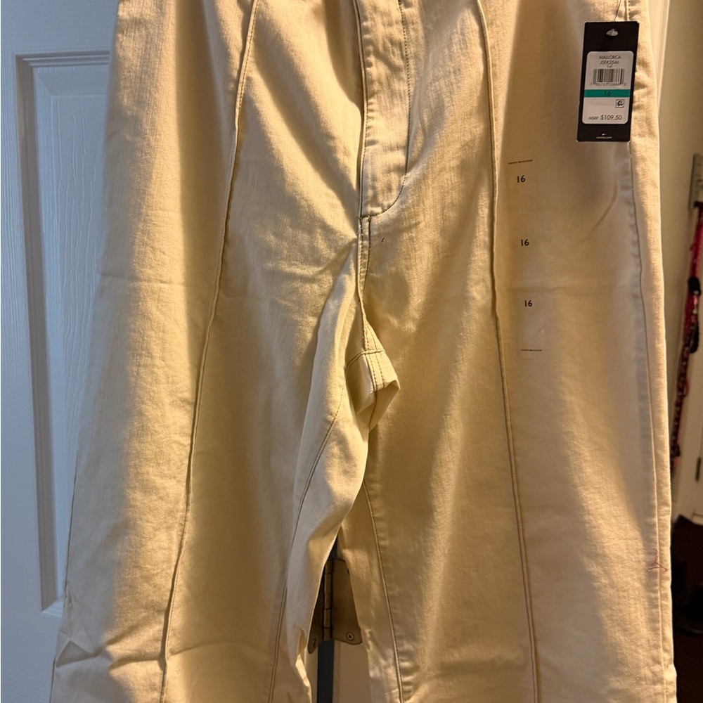 Tommy Hilfiger Wide Leg Pants in Light Yellow/Cream  new with tags